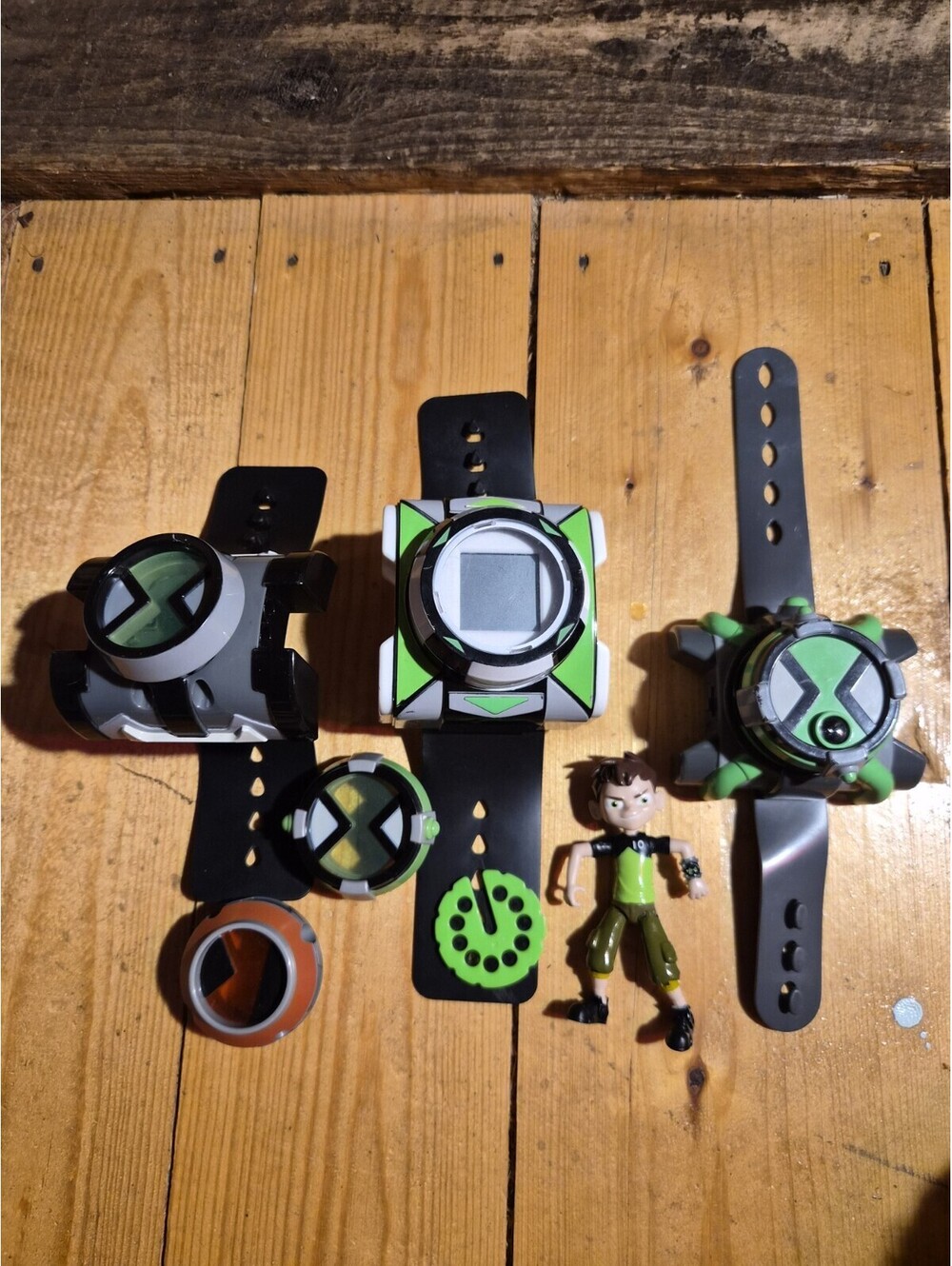 Ben 10 Omnitrix Lot Of 3 Watch Toys With Ben Figure